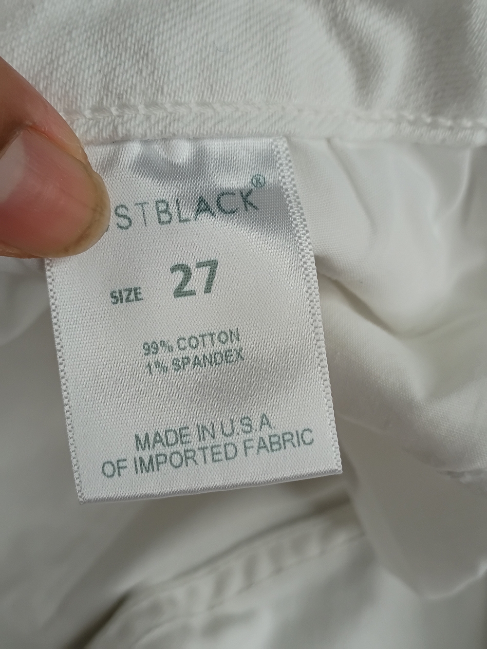 Just Black Women's White Denim Shorts - Picture 12 of 13